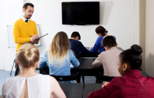 moniteur-educateur-en-liberal